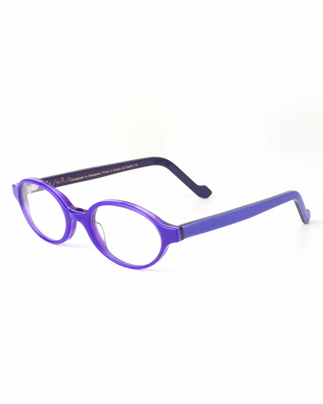 Designed in Bergamo FLUFFY · side