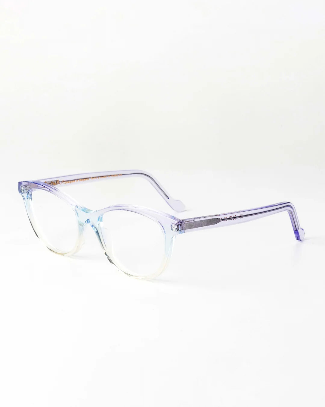 Designed in Bergamo LVI · side
