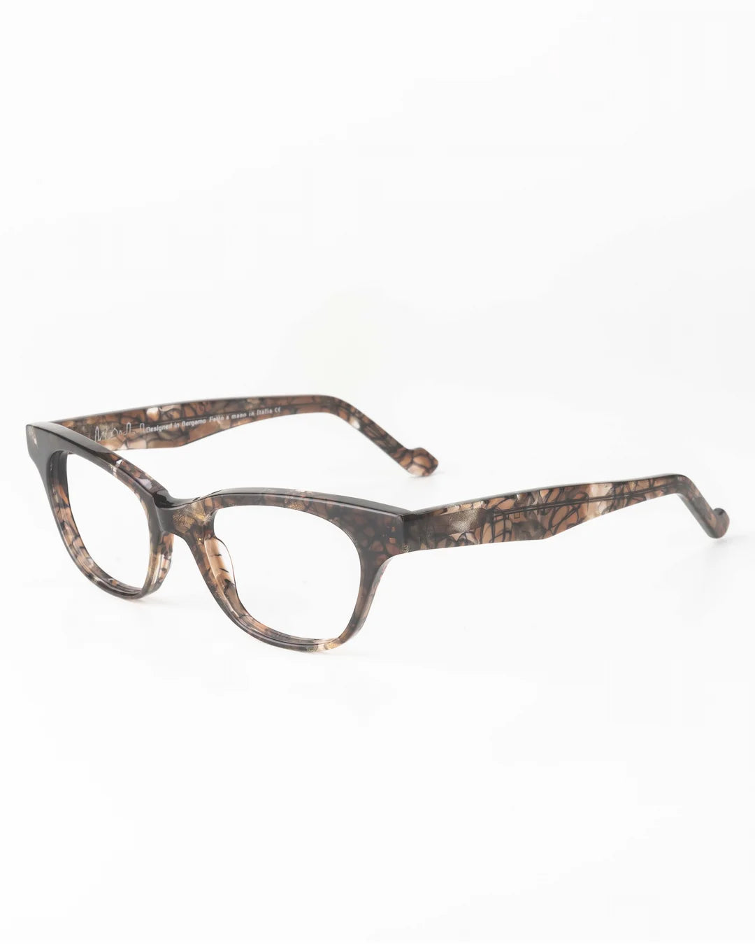 Designed in Bergamo V · side